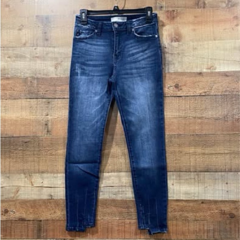 Kancan Deep Indigo Women's Distressed Skinny Jeans Size 5 Short